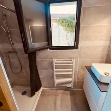 Le Poulailler D'alice Apartment Saint-Genies-de-Fontedit