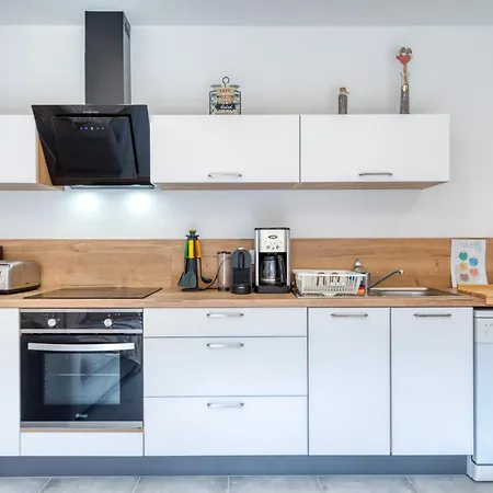 Le Poulailler D'alice Saint-Genies-de-Fontedit