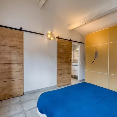 Le Poulailler D'alice Apartment *